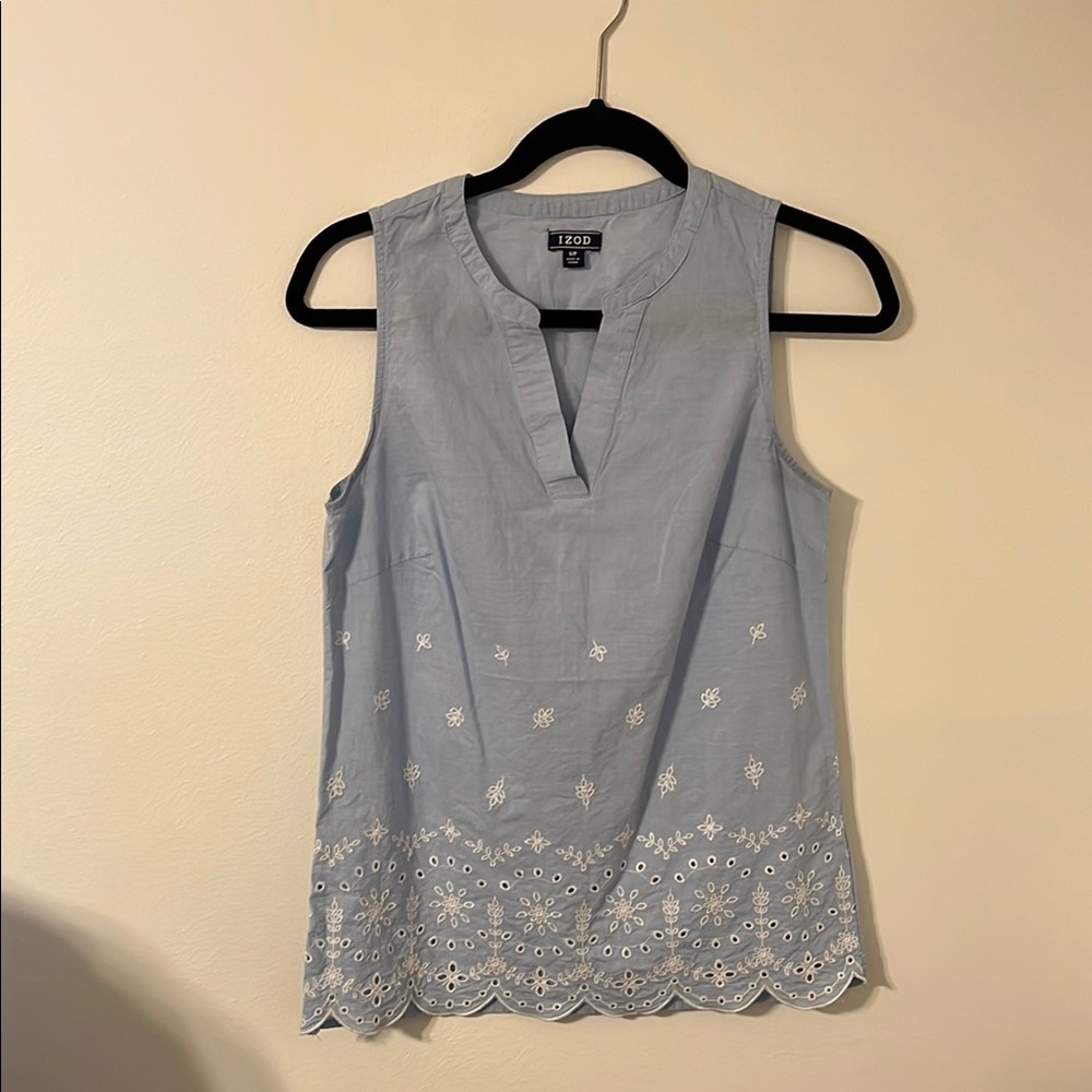 🛍️3/$10 IZOD light blue Embroidered Sleeveless Blouse with Mandarin Collar